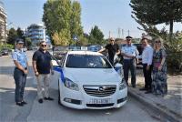 Μία λιμουζίνα - προσφορά στο Αστυνομικό Τμήμα Φαρκαδόνας
