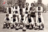 Η ποδοσφαιρική ομάδα του Α.Ο. Ασπροβάλτου την άνοιξη του 1974