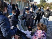 Συνεργασία Δ. Τρικκαίων – Αστυνομίας και πρόσθετη χριστουγεννιάτικη στήριξη τρικαλινών οικογενειών