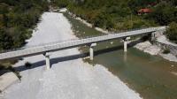 Στη γέφυρα Γκολφαρίου στον Αχελώο ποταμό Αγοραστός και Μιχαλάκης