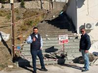  Δήμος Μετεώρων: Αναβαθμίζονται τα σκαλοπάτια και τα μονοπάτια της παλιάς πόλης της Καλαμπάκας 